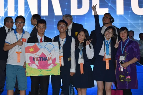 越南学生夺得4奖项