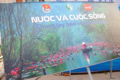 “水与生命”知识竞赛（图片来源于《西贡解放报》）