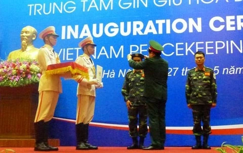 附图：越南维和部队赴任欢送仪式​（图片来源：越南人民报）