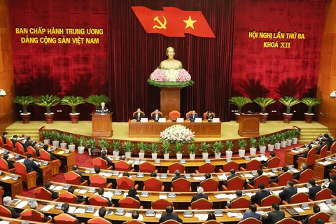 越共第十二届中央委员会第三次全体会议于7月4日上午在首都河内开幕。