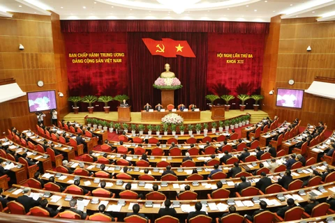 越南共产党第十二届中央委员会第三次全体会议7月4日上午在首都河内开幕。（图片来源：越通社）