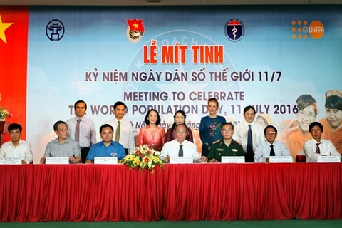越南卫生部人口与家庭计划化总局举行集会，响应7·11世界人口日