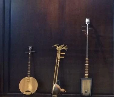 展会上展出的越南传统乐器（图片来源：越南人民军队报）