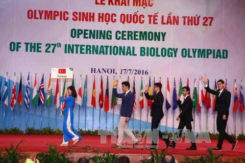 第27届国际生物奥林匹克竞赛开幕式在越南举行（图片来源：越通社）