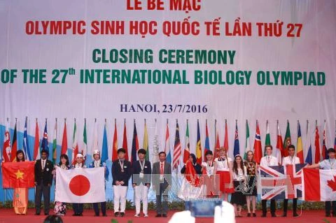 第27届国际生物奥林匹克竞赛闭幕式（图片来源：越通社）