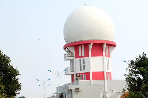 岘港市山茶半岛雷达站竣工投运（图片来源于《年轻人报》）