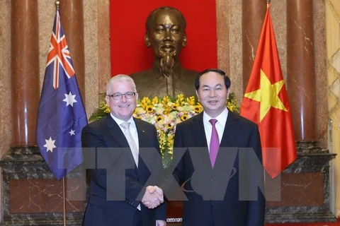 越南国家主席​陈大光与澳大利亚驻越大使克雷格·奇蒂克（图片来源：越通社）