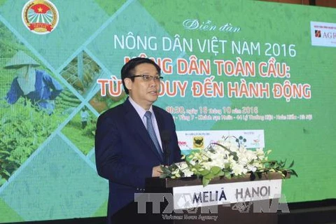 越南政府副总理王廷惠在论坛上发表讲话（图片来源：越通社）