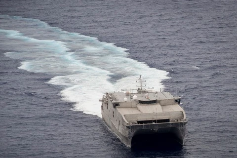 美国军舰Millinoked underway。
