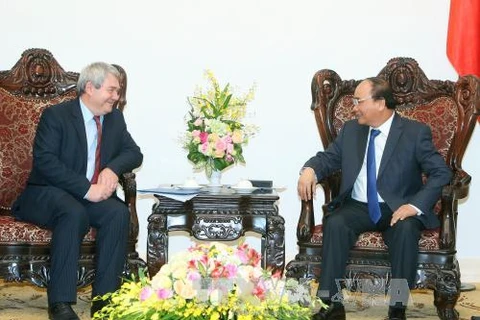 越南政府总理阮春福会见捷克和摩拉维亚共产党主席（图片来源：越通社）