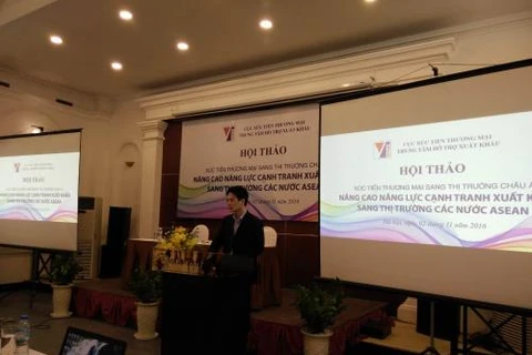 贸易促进局副局长谢黄玲在研讨会上发表讲话（图片来源：http://bnews.vn/）