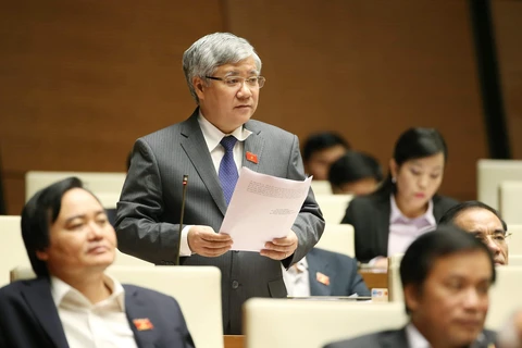 政府民族委员会主任杜文战在会上发表讲话（图片来源：越通社） 