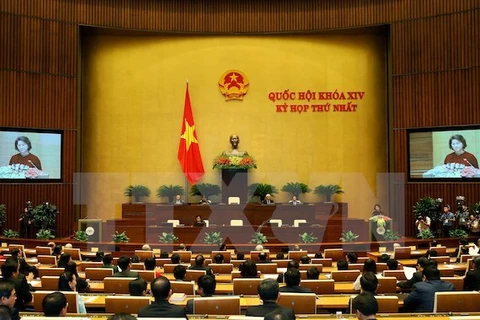 越南第十四届国会第二次会议11月3日继续在会堂召开全体会议。