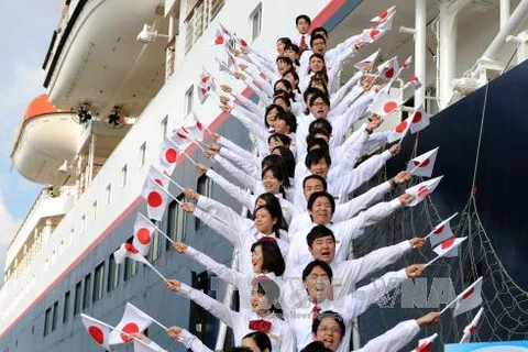 东南亚与日本青年船的日本青年代表（图片来源：越通社）