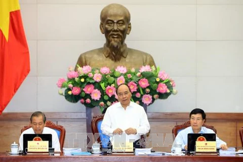 越南政府总理阮春福​在会议上发表讲话。（图片来源：越通社）