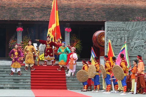 政府总理阮春福出席纪念玉回—栋多大捷229周年的栋多丘庙会（组图）