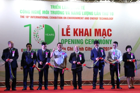 第十届越南环境技术和能源国际展览会开幕（组图）T