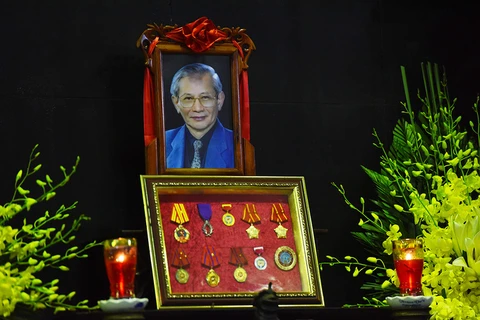 越南史学家潘辉黎教授丧礼今日隆重举行