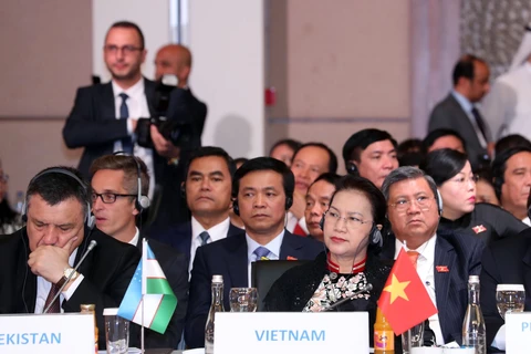 越南国会主席阮氏金银出席第三届欧亚国家议长会议（组图）