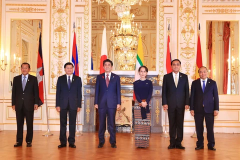 越南政府总理阮春福出席第十届日本与湄公河流域国家峰会（组图）