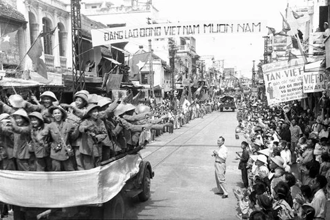 庆祝首都河内解放64周年（1954.10.10-2018.10.10）（组图）