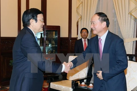 越南国家主席张晋创会见越南三星有限公司总经理韩明燮