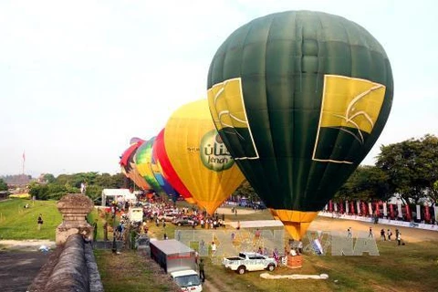 2016年国际热气球节在承天顺化省举行