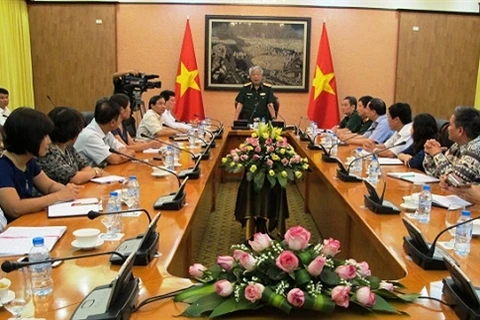 阮志咏上将会见各位越南驻外大使、总领事。