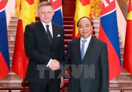 越南与斯洛伐克发表联合声明