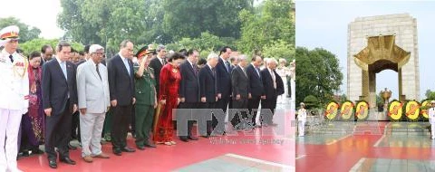 党和国家领导人拜谒胡志明主席陵墓和献花缅怀英烈