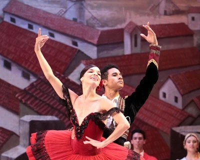 古巴著名芭蕾舞艺术家Viengsay Valdes和Patricio Reve