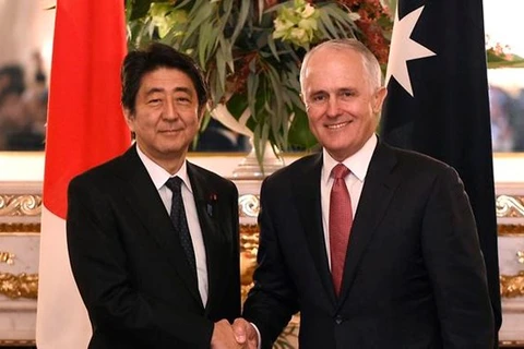 日本首相安倍晋三与澳大利亚总理马尔科姆·特恩布尔