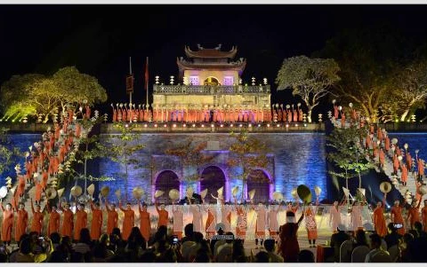 2016年河内奥黛节开幕式