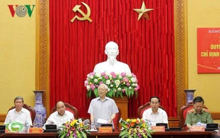 越共中央总书记阮富仲在会上发言