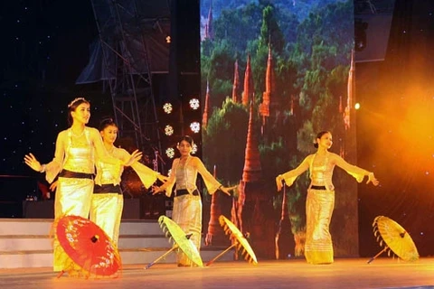 缅甸代表团的表演节目（图片来源：人民军队报）