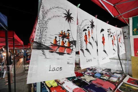 老挝纱纸民间画。