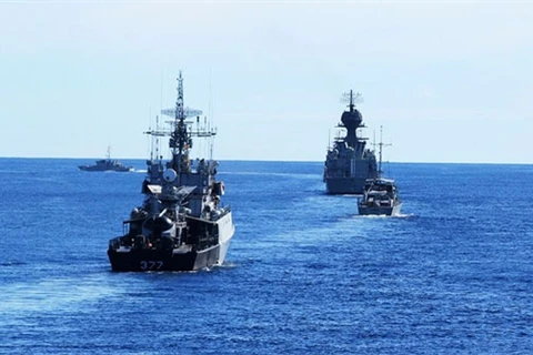 各国海军舰艇驶往西普拉岛（图片来源：人民军队报）