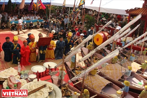 黄沙兵替身祭礼—每年农历三月里山岛渔民为追念黄沙海队雄兵功德举行的传统礼仪。