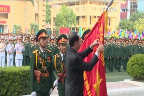 国家主席陈大光出席越南军事技术学院建院50周年庆典