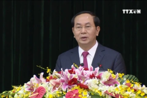 越南国家主席陈大光向胡志明市武装力量拜年
