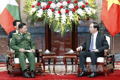 越南国家主席陈大光会见缅甸国防军总司令敏昂莱(图片来源：越通社）
