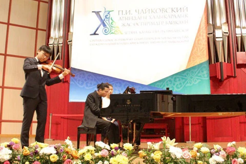 越南小提琴“神童”在柴可夫斯基国际青少年音乐比赛获佳绩