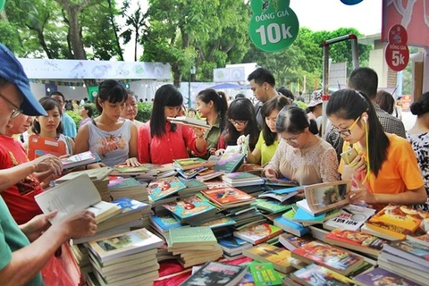 “图书与创业”的2017年河内图书节开幕