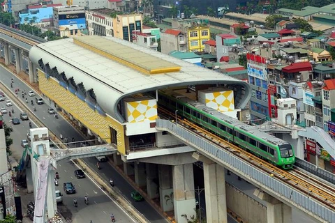 越南河内市吉灵-河东线轻轨项目开始试运营（组图）