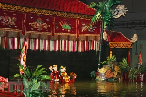 越南木偶戏表演富有民族文化特色，充分体现越南人道德