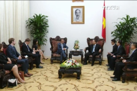  越南政府总理阮春福会见新西兰驻越大使海克•曼宁