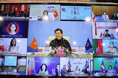 组图： 东盟议会联盟女议员（WAIPA）会议以视频形式召开