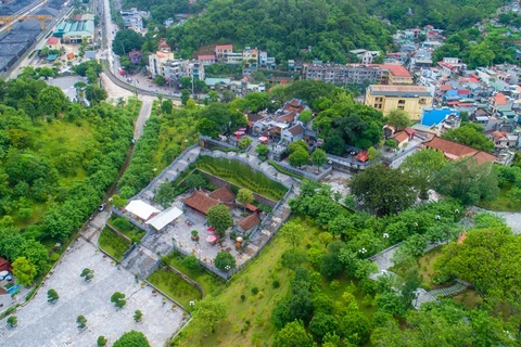 组图：越南东北地区远近闻名的翁门祠