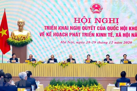 组图：越南政府与各地方全国视频会议聚焦讨论诸多重要问题