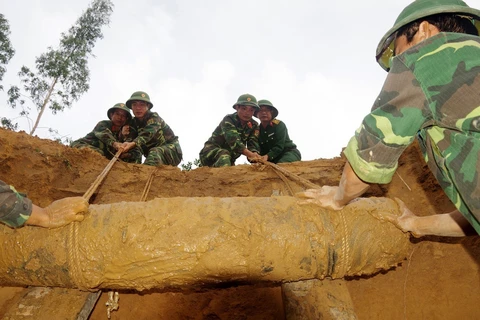 组图：国际提高地雷意识和协助地雷行动日：越南致力于克服地雷炸弹后果